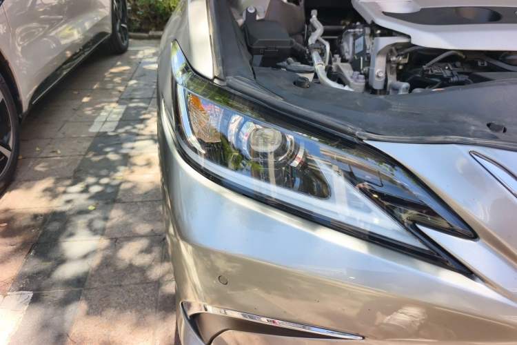 Used Lexus ES 2021 200 Excellence Edition Right Front Headlight