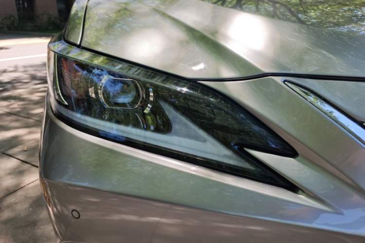 Used Lexus ES 2021 200 Luxury Edition Right Front Headlight