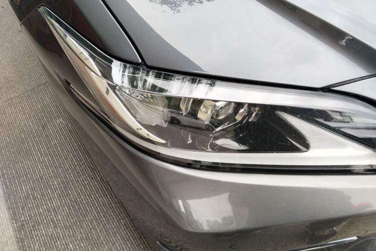 Used Lexus ES 2021 200 Excellence Edition Right Front Headlight