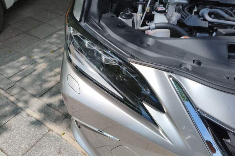 Used Lexus ES 2021 300h Executive Edition Right Front Headlight