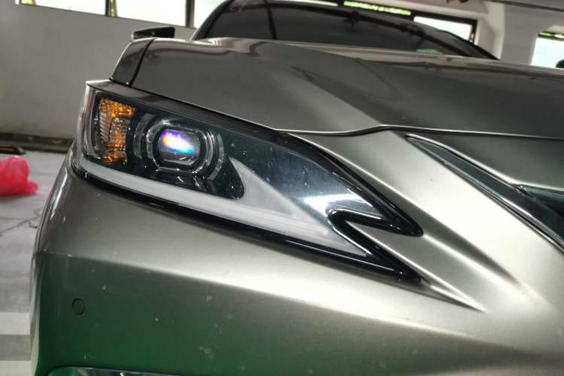 Used Lexus ES 2021 300h Excellence Edition Right Front Headlight