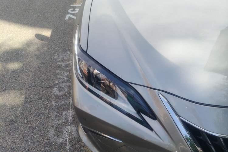 Used Lexus ES 2021 200 Excellence Edition Right Front Headlight