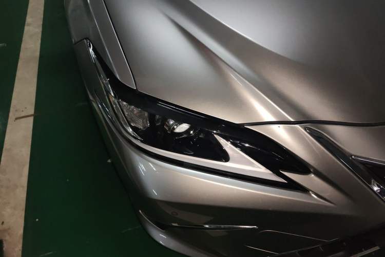 Used Lexus ES 2021 260 Excellence Edition Right Front Headlight