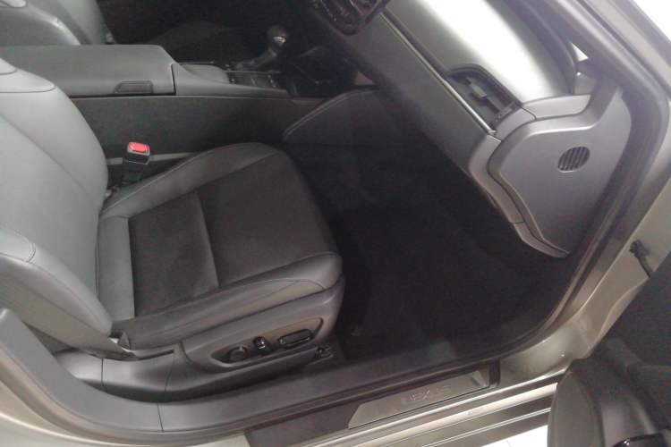 Used Lexus ES 2021 260 Excellence Edition Right Front Seat