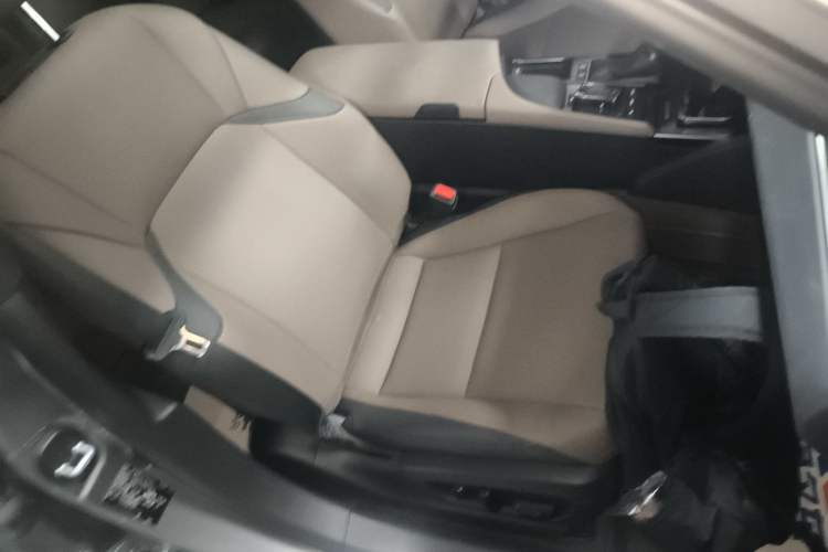 Used Lexus ES 2021 200 Excellence Edition Right Front Seat