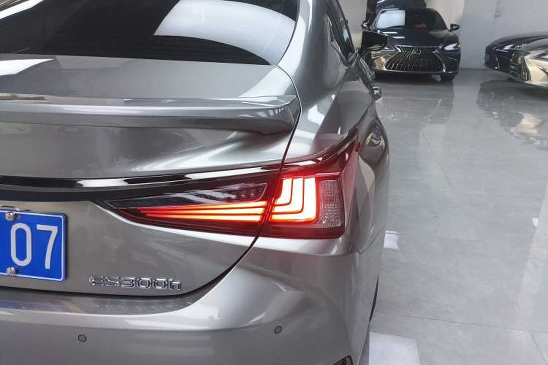 Used Lexus ES 2021 300h F SPORT Right Rear Taillight