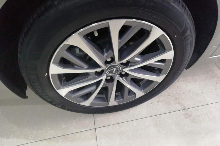 Used Lexus ES 2021 260 Excellence Edition Right Rear Wheel Hub