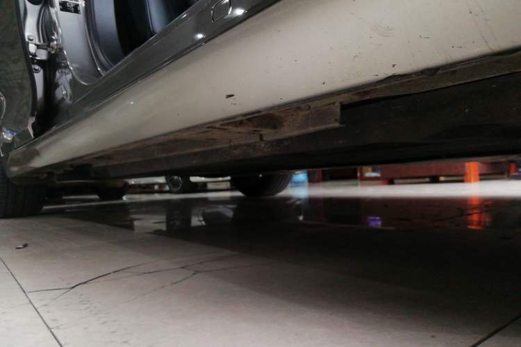 Used Lexus ES 2021 260 Excellence Edition Right Side Sill