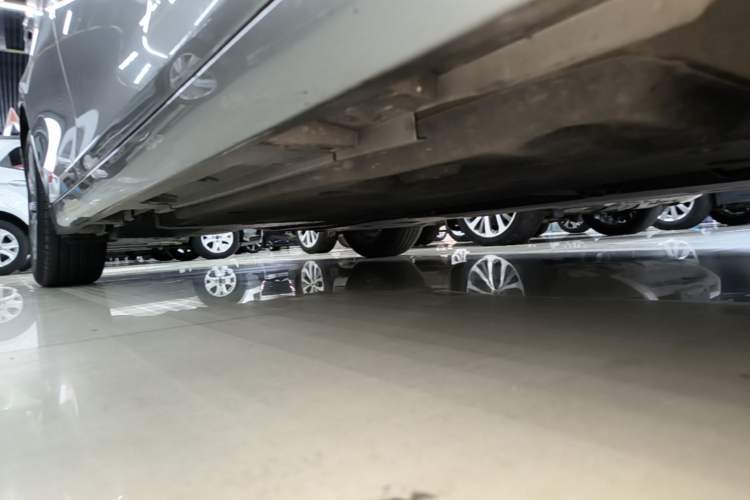 Used Lexus ES 2021 200 Excellence Edition Right Side Sill