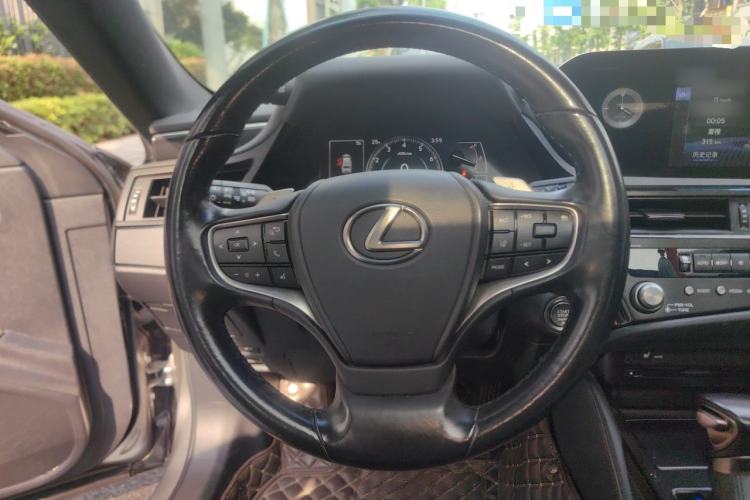 Used Lexus ES 2021 200 Excellence Edition Steering Wheel