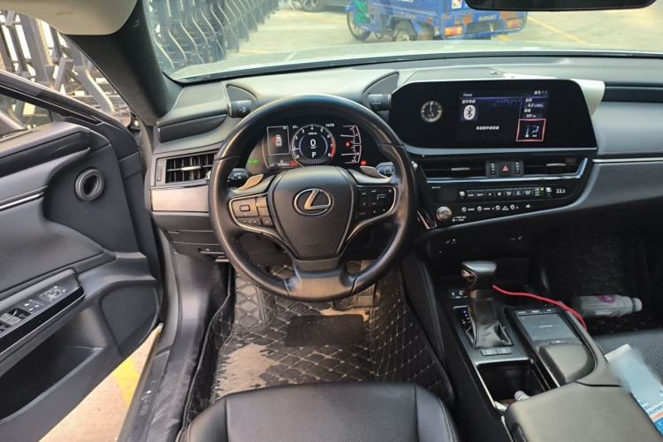 Used Lexus ES 2021 200 Excellence Edition Steering Wheel