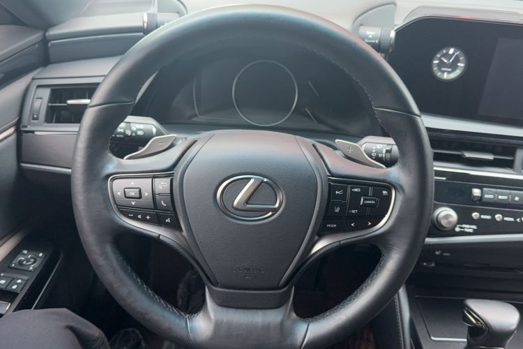 Used Lexus ES 2021 200 Excellence Edition Steering Wheel