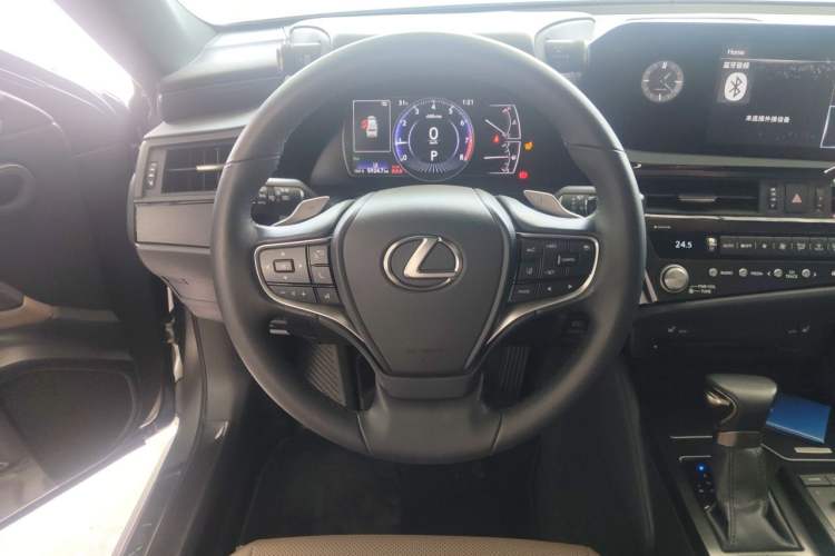 Used Lexus ES 2021 200 Excellence Edition Steering Wheel
