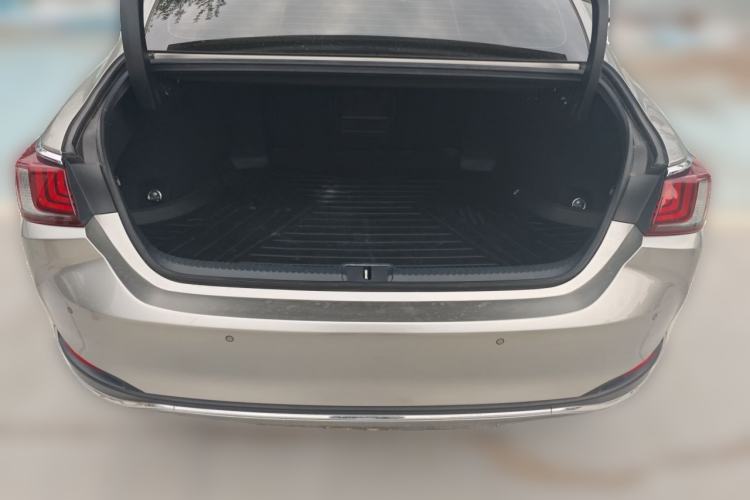 Used Lexus ES 2021 300h Excellence Edition Trunk