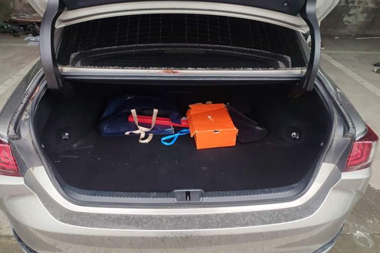 Used Lexus ES 2021 300h Excellence Edition Trunk