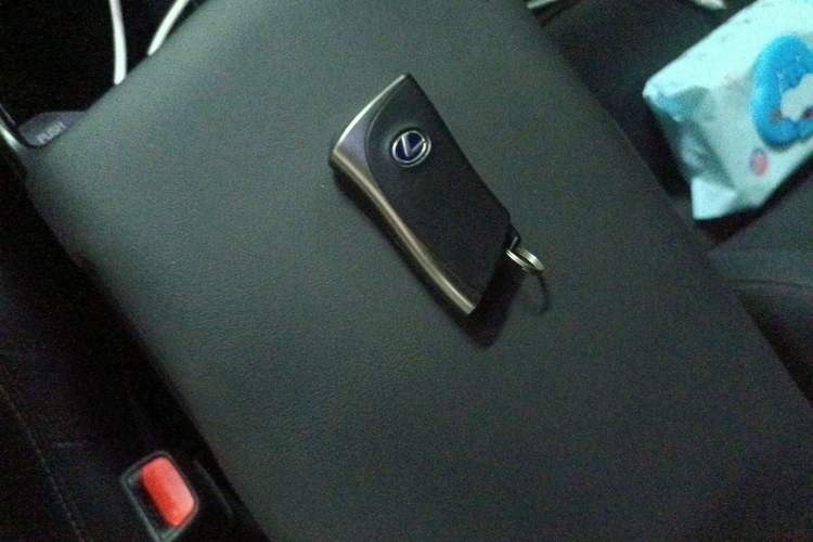 Used Lexus ES 2021 300h Excellence Edition Vehicle Key