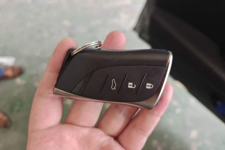Used Lexus ES 2021 300h Excellence Edition Vehicle Key