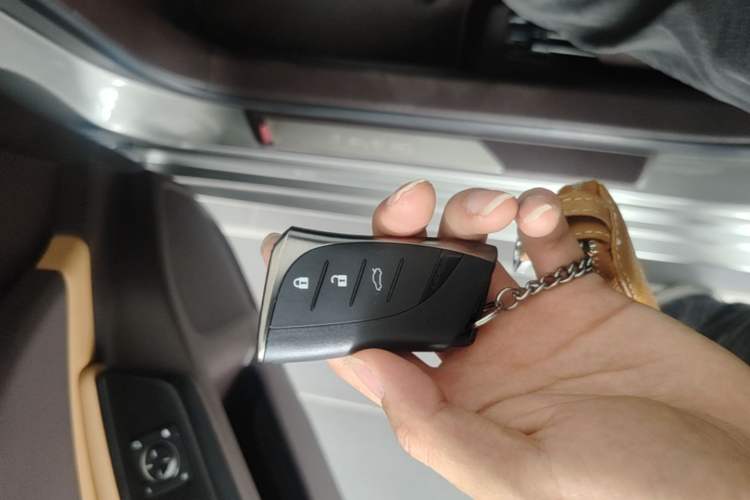 Used Lexus ES 2021 200 Excellence Edition Vehicle Key