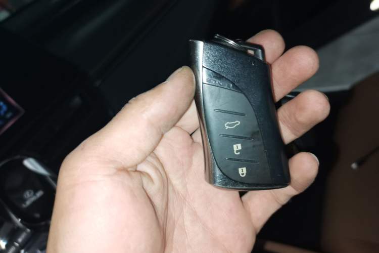 Used Lexus ES 2021 300h Excellence Edition Vehicle Key