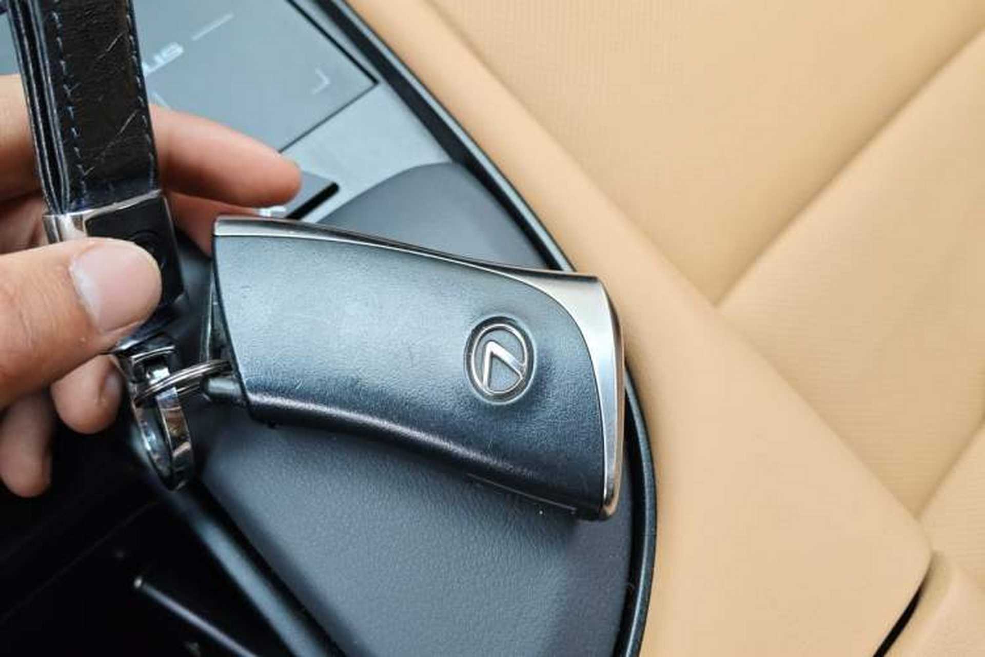 Used Lexus ES 2021 200 Luxury Edition Vehicle Key