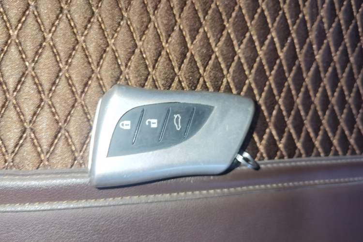 Used Lexus ES 2021 200 Excellence Edition Vehicle Key