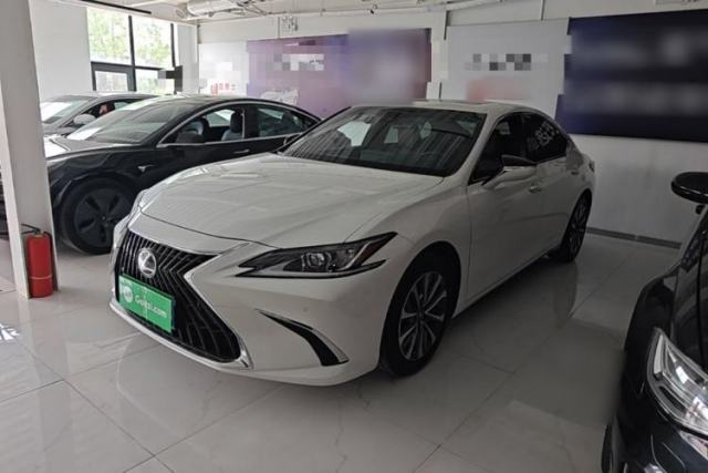 Used Lexus ES 2021 200 Excellence Edition