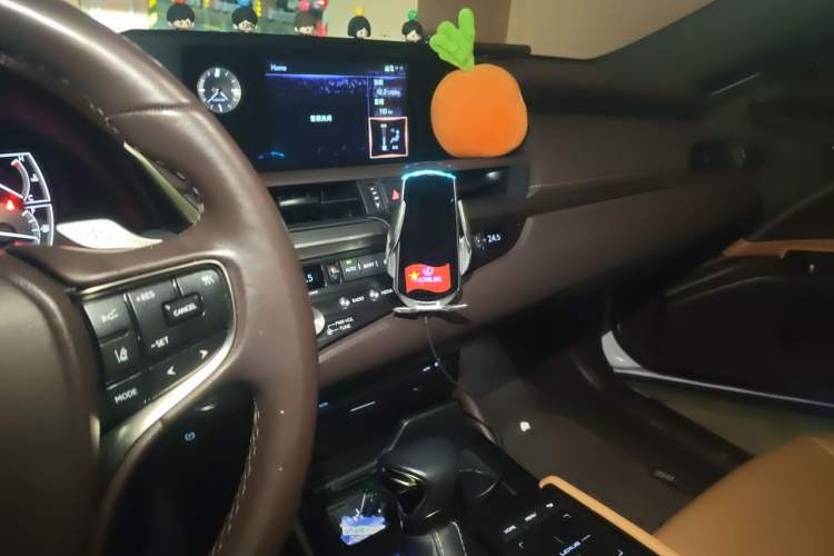 Used Lexus ES 2021 200 Excellence Edition Audio And AC Panel