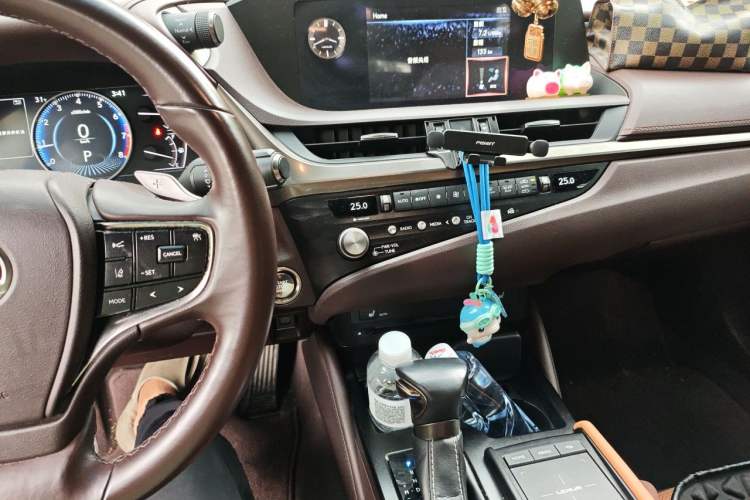 Used Lexus ES 2021 200 Excellence Edition Audio And AC Panel