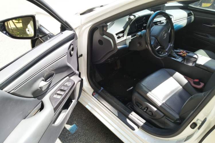 Used Lexus ES 2021 200 Excellence Edition Driver Seat