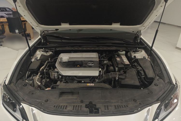 Used Lexus ES 2021 200 Excellence Edition Engine Bay