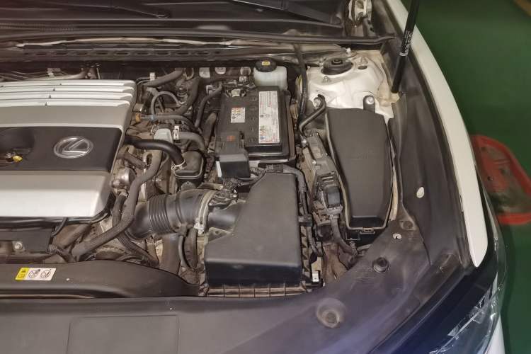 Used Lexus ES 2021 200 Luxury Edition Engine Bay Left