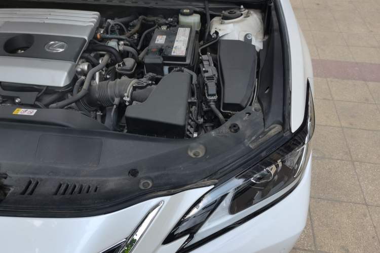 Used Lexus ES 2021 200 Excellence Edition Engine Bay Left