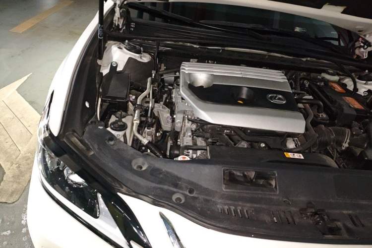 Used Lexus ES 2021 200 Excellence Edition Engine Bay Right