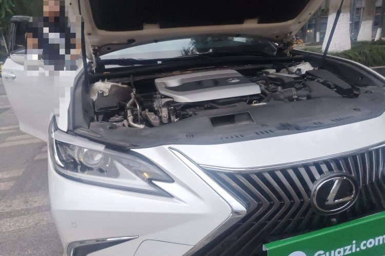 Used Lexus ES 2021 200 Excellence Edition Engine Bay Right