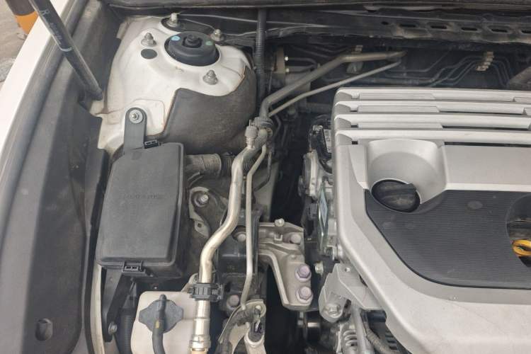 Used Lexus ES 2021 200 Excellence Edition Engine Bay Right