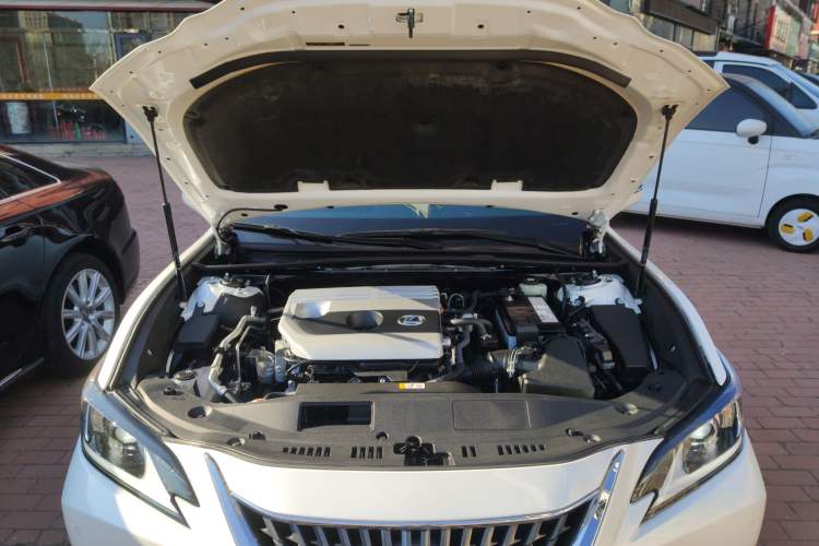 Used Lexus ES 2021 200 Excellence Edition Engine Bay