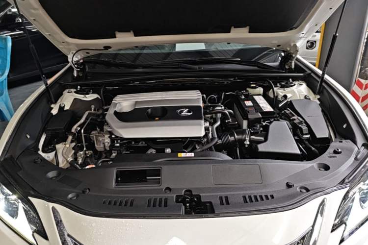 Used Lexus ES 2021 200 Excellence Edition Engine Bay