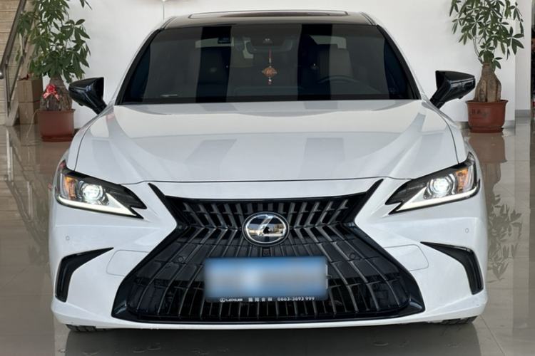 Used Lexus ES 2021 200 Excellence Edition Exterior 1