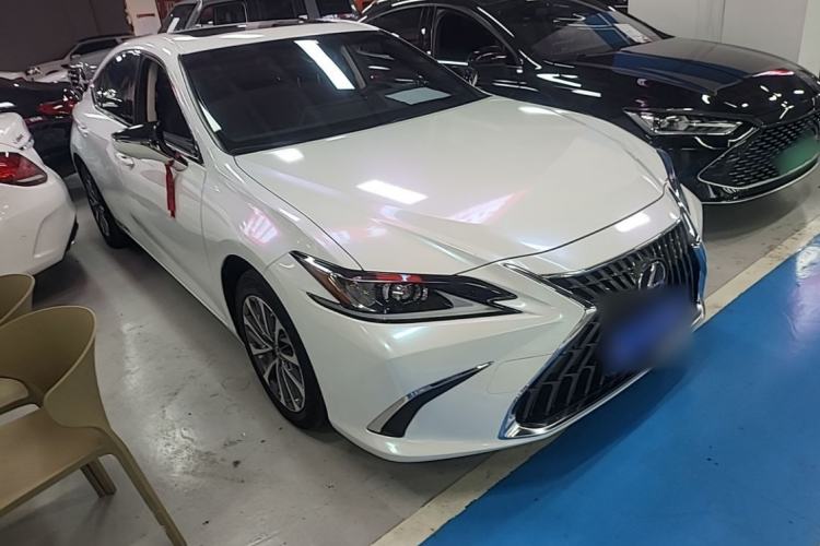Used Lexus ES 2021 300h Excellence Edition Exterior 1