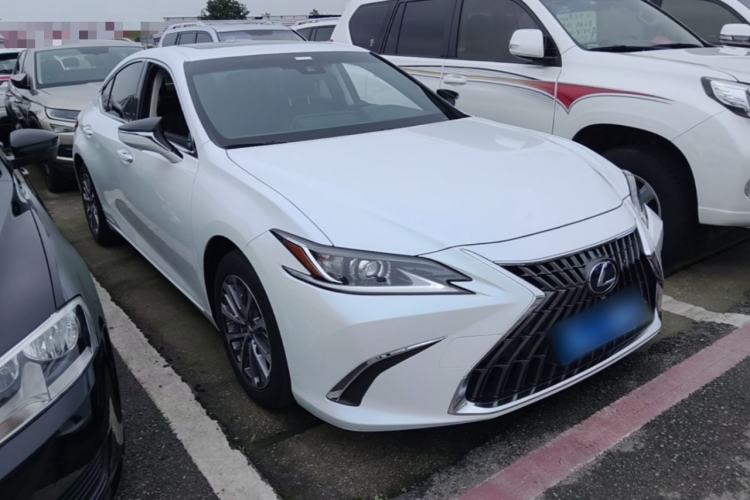 Used Lexus ES 2021 300h Excellence Edition Exterior 1