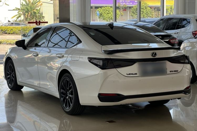 Used Lexus ES 2021 200 Excellence Edition Exterior 2