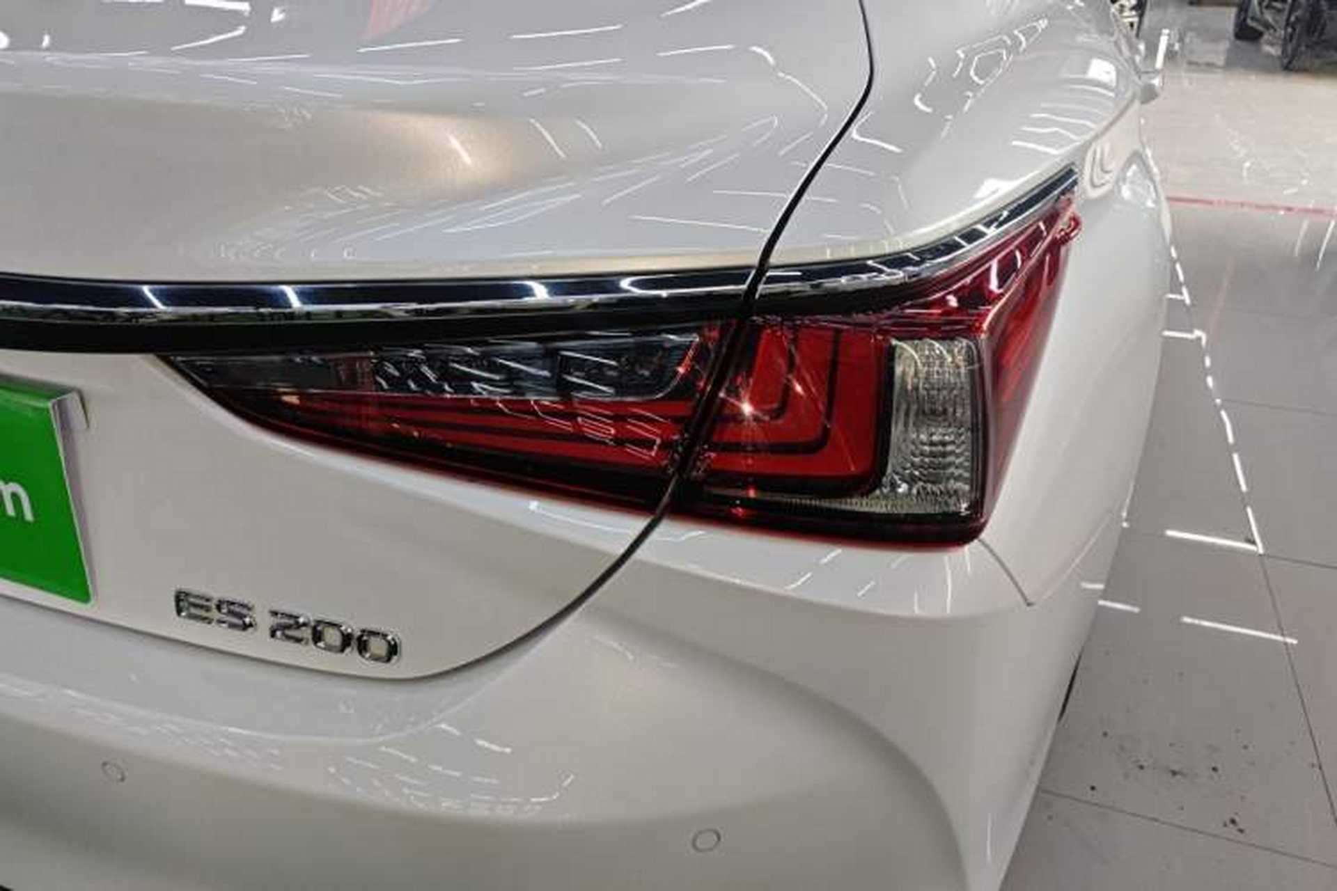 Used Lexus ES 2021 200 Excellence Edition Exterior 3