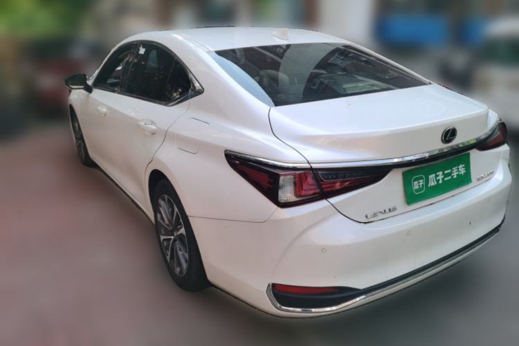Used Lexus ES 2021 200 Excellence Edition Exterior 3