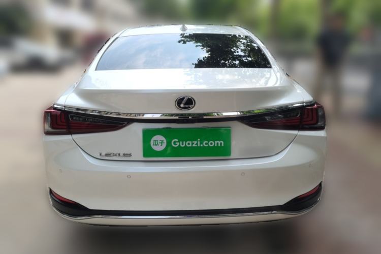 Used Lexus ES 2021 200 Excellence Edition Exterior 4