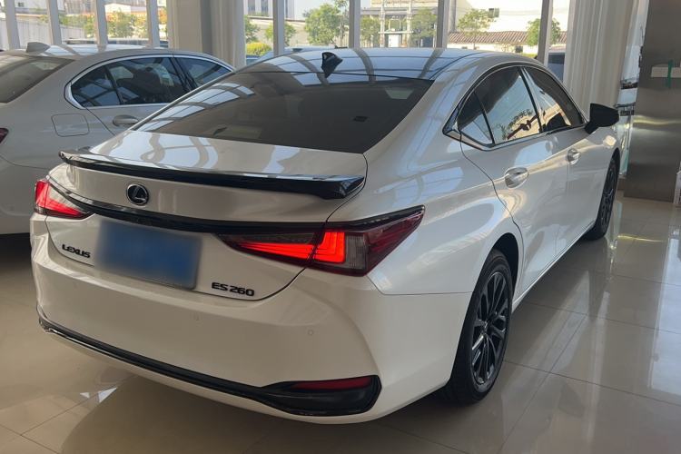 Used Lexus ES 2021 200 Excellence Edition Exterior 5