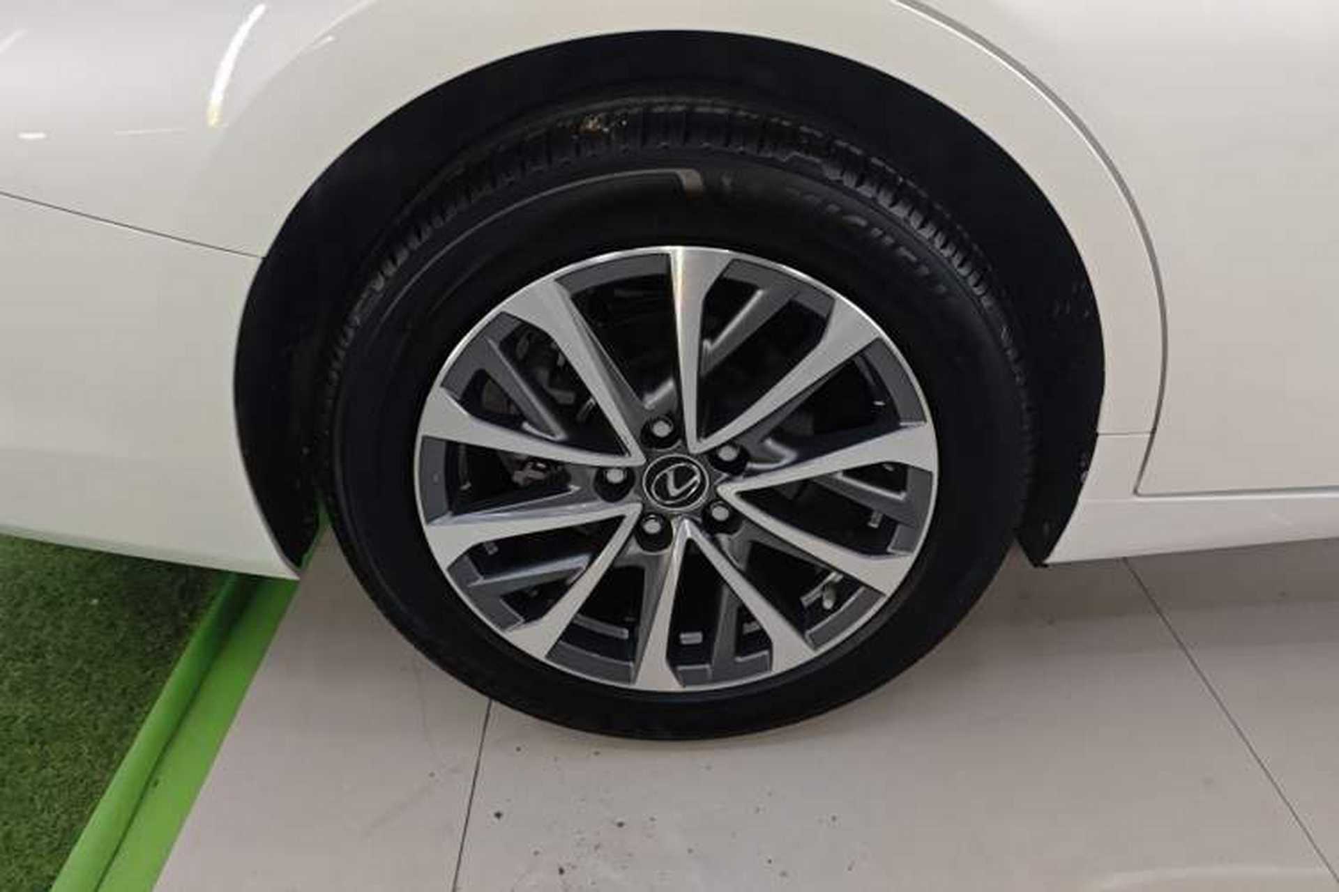 Used Lexus ES 2021 200 Excellence Edition Exterior 5