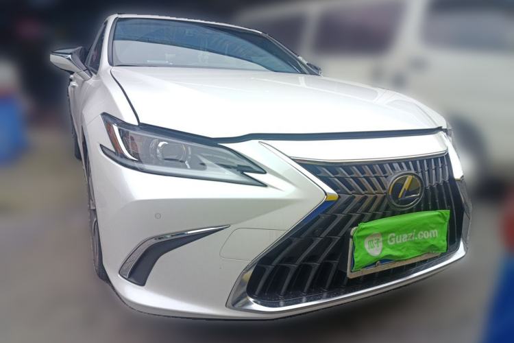 Used Lexus ES 2021 260 Excellence Edition Front