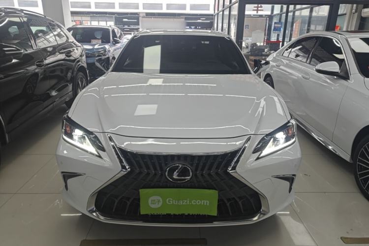 Used Lexus ES 2021 200 Excellence Edition Front