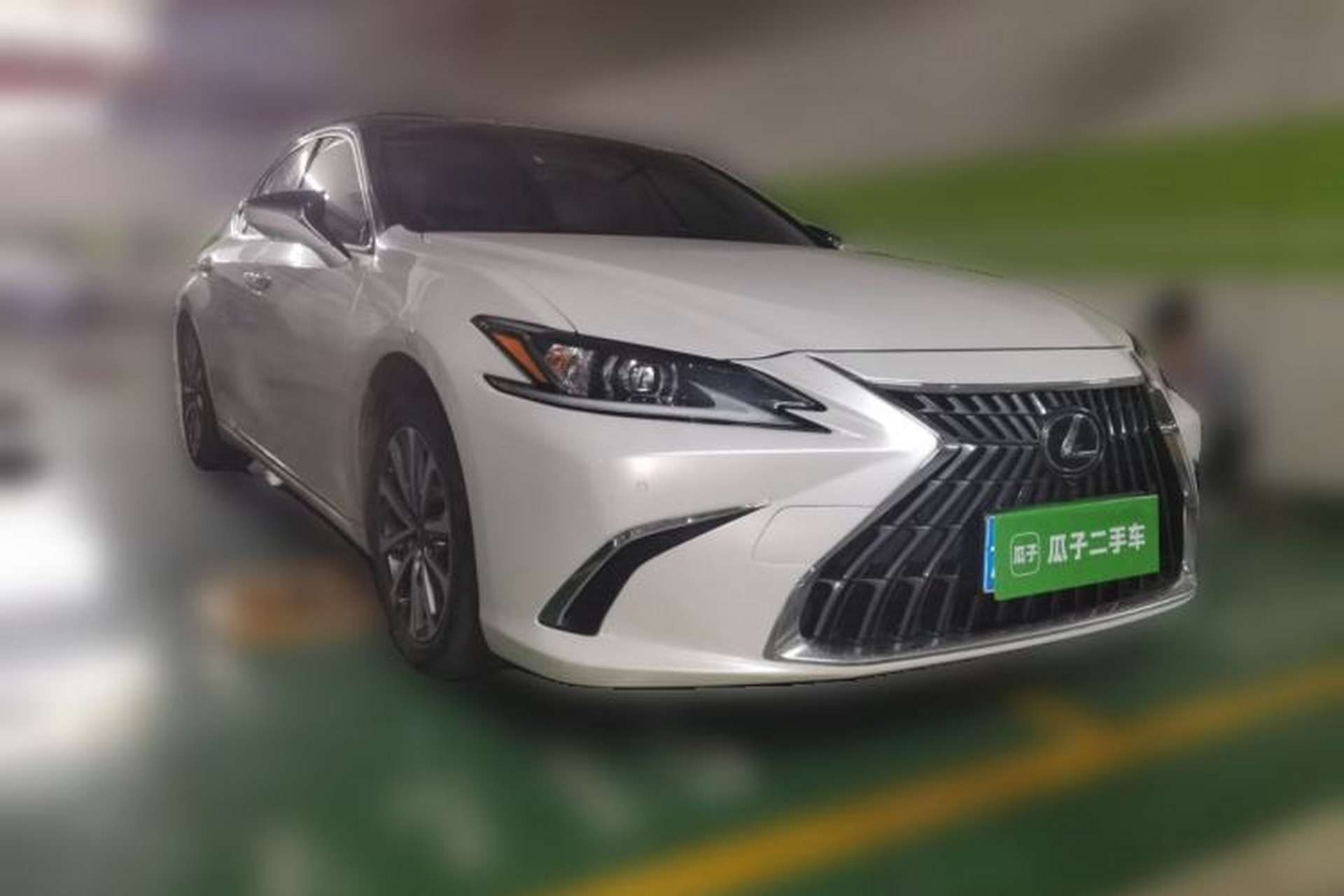 Used Lexus ES 2021 200 Luxury Edition Front Right 45 Deg