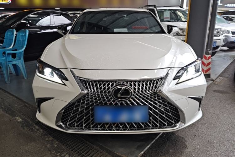 Used Lexus ES 2021 200 Excellence Edition Front